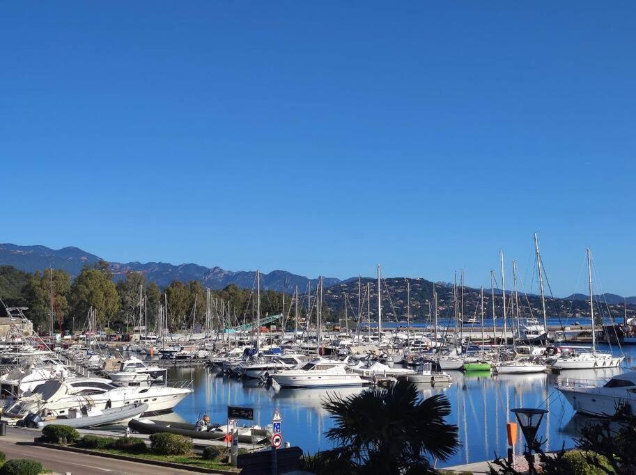 Appartement Sur Le Port Residence Marina Palmu Porto-Vecchio  Extérieur photo